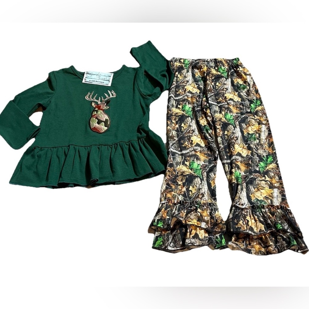 Camouflage Deer Ruffle Set. Daddy’s Little Girl Hunter. Age 7-See Measurements.